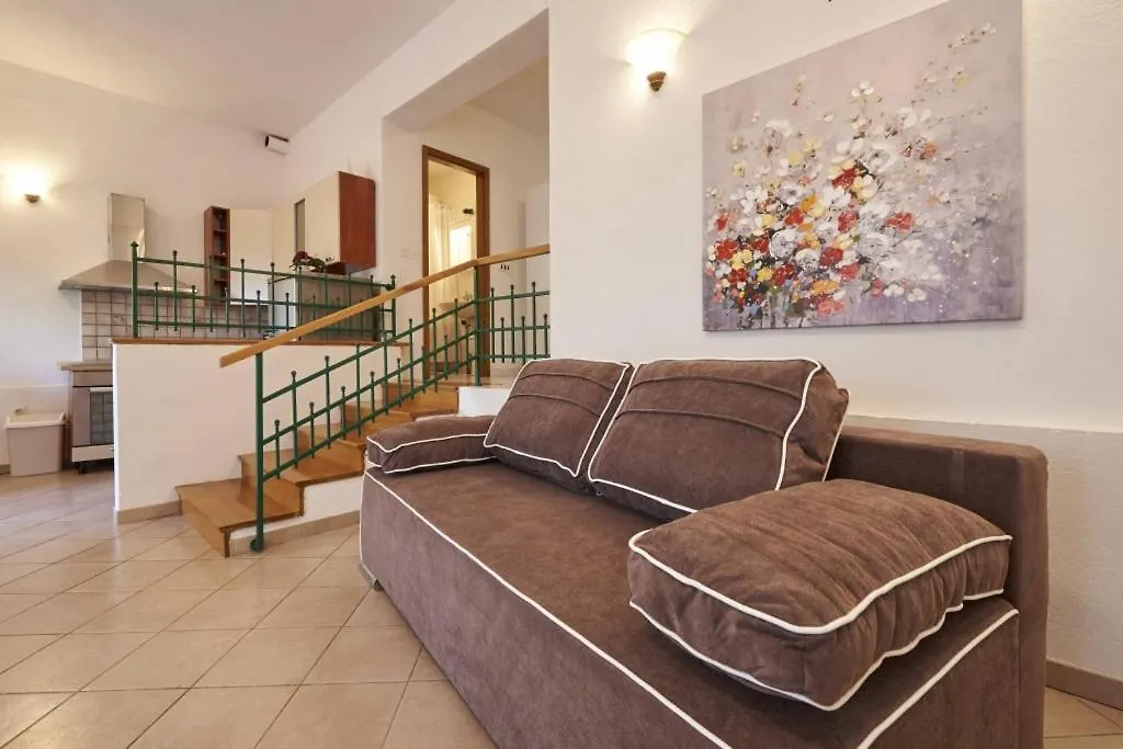 Apartment In Slatine With Terrace, Air Conditioning, Wi-Fi Trogir Croácia